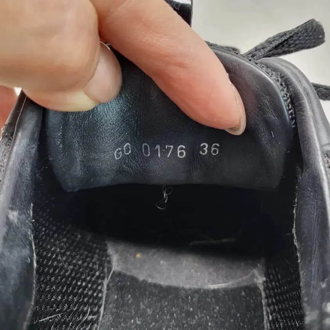 루이비통 스니커즈 블랙 230mm 정품 상품이미지9