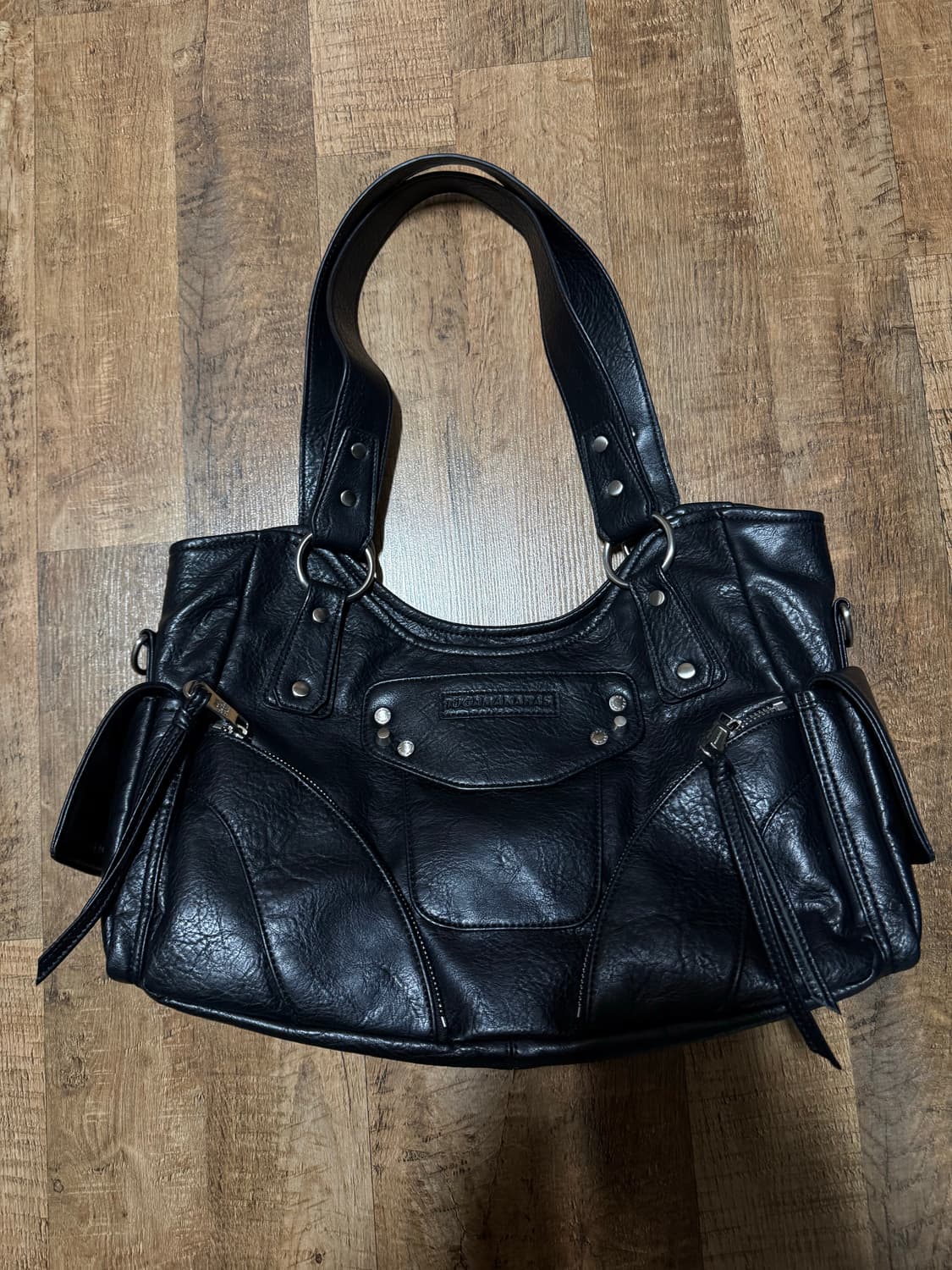 (급처)이우가라마커스 스터드 레더 숄더백 상품이미지2