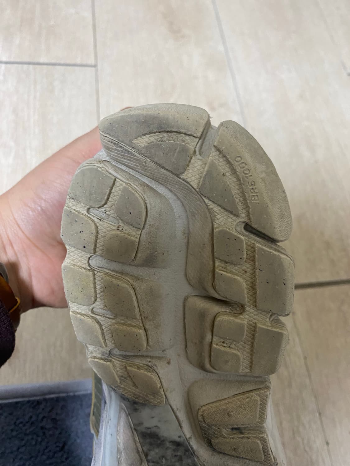 [NIKE] 나이키 줌보메로5 뉴트럴 미디엄 올리브 275사이즈 상품이미지5