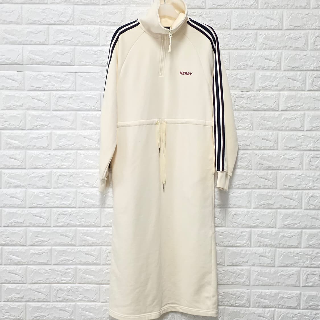 택포_ 22s 널디 크림색 반집업 롱 원피스 S 상품이미지1