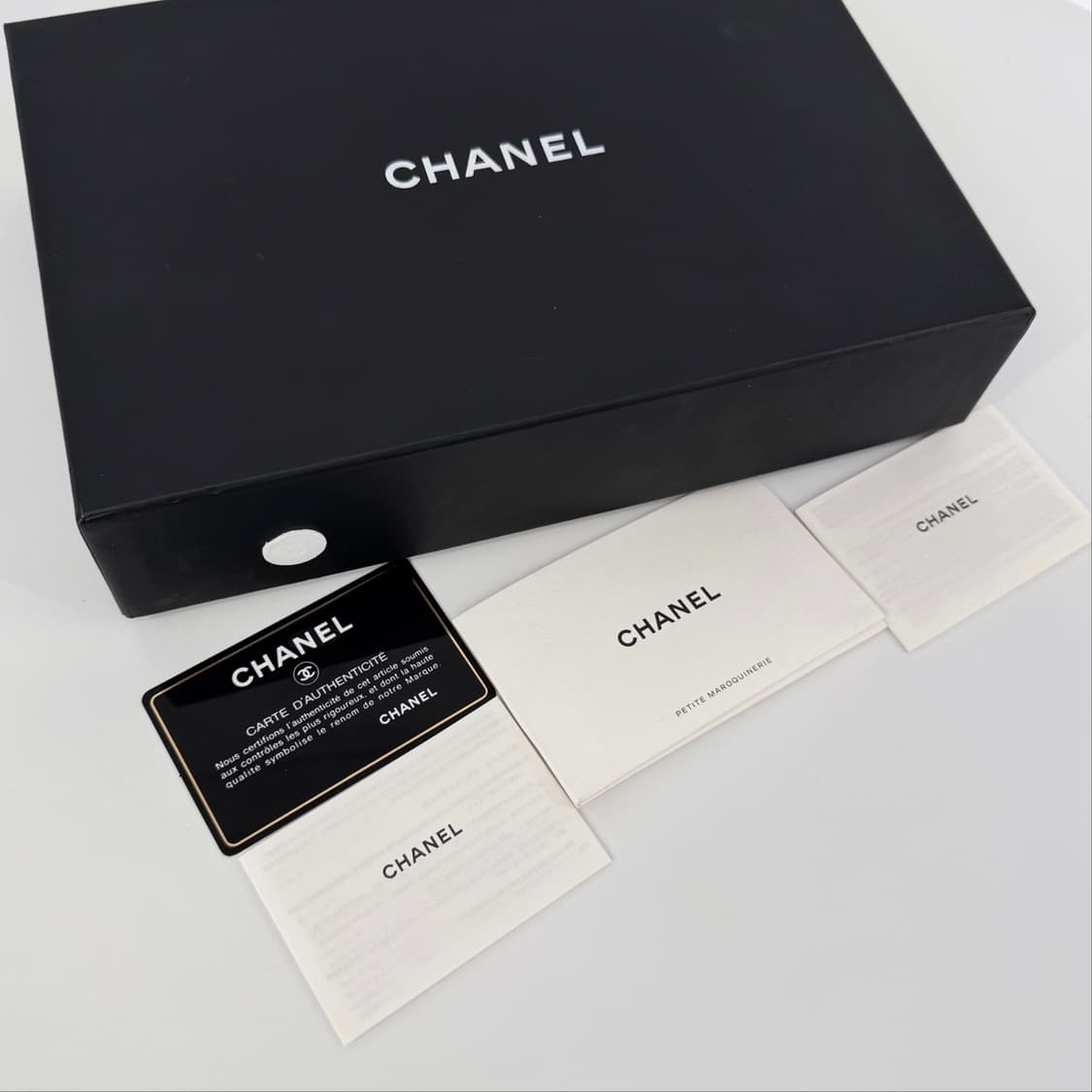 샤넬 캐비어 WOC 체인 크로스백 블랙 (AP0250) 상품이미지5