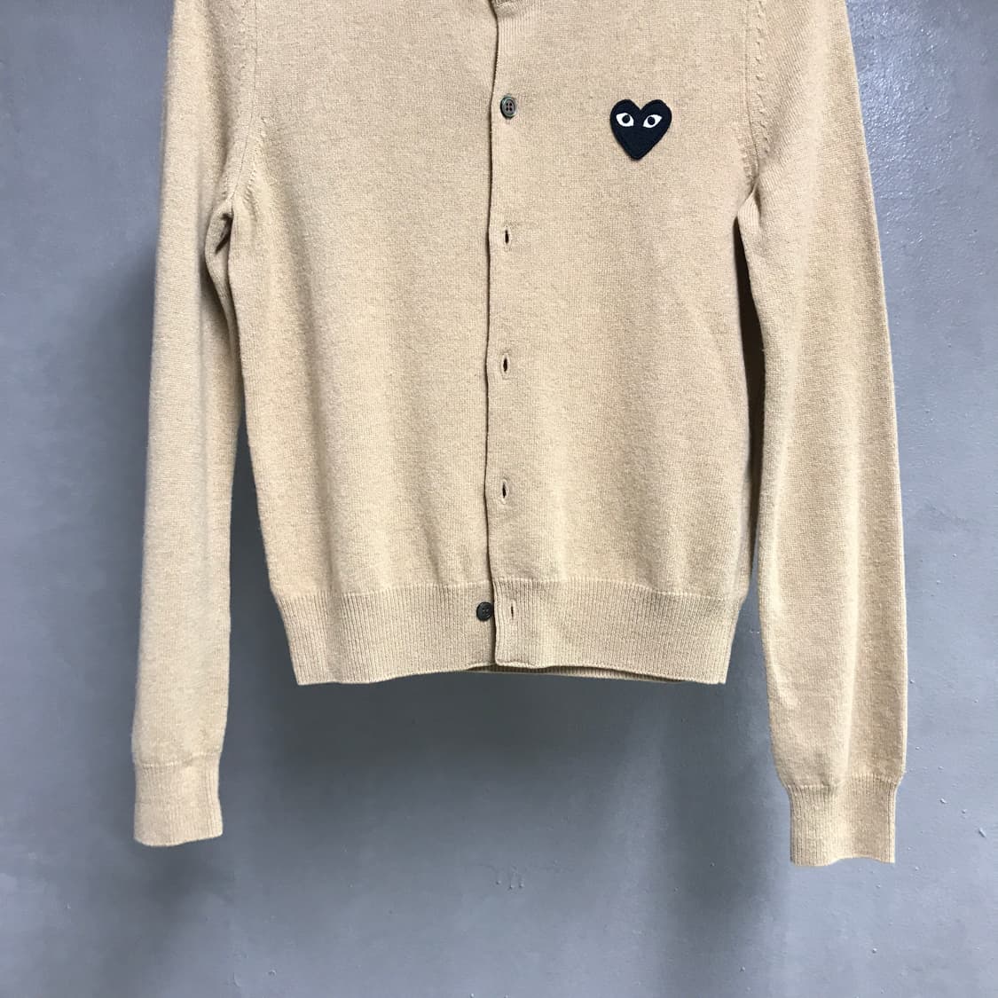 꼼데가르송 와펜 가디건 베이지 S(W) 상품이미지3