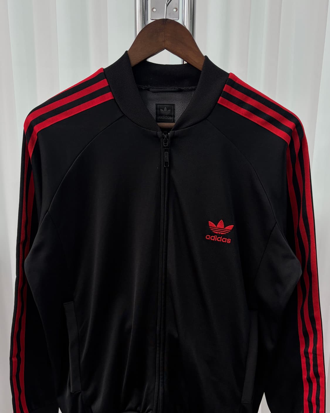 [L]아디다스 슈퍼스타 검빨 블랙 레드 트랙탑 져지 상품이미지3