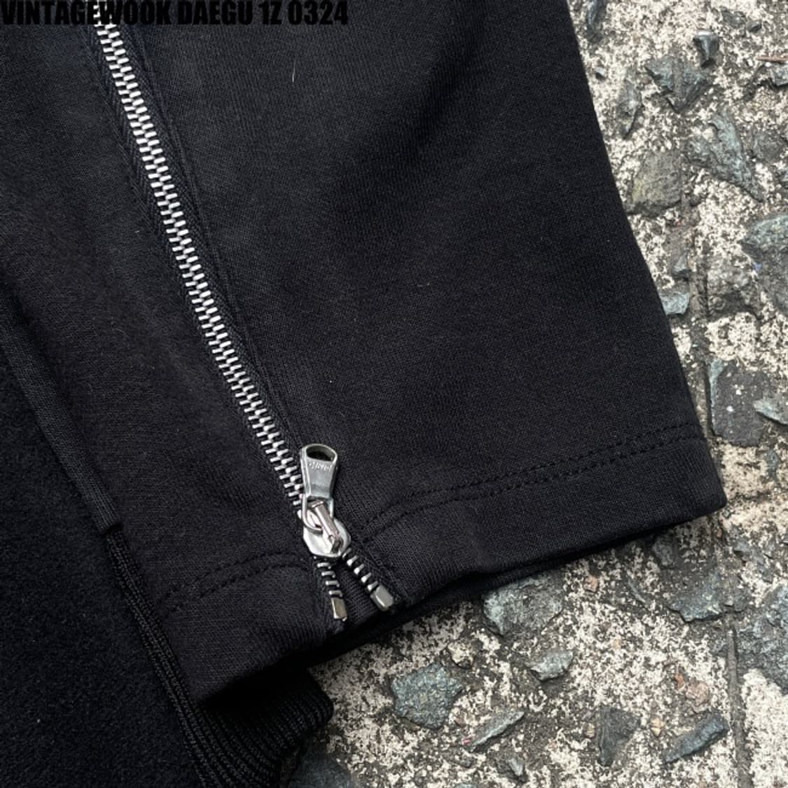 솔리드옴므 지퍼디테일 맨투맨 105 상품이미지4