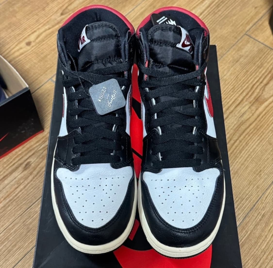 조던1 레트로 하이 OG 짐레드 240 상품이미지3