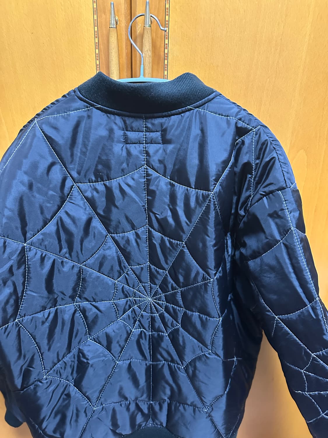 슈프림 퀼팅자켓 상품이미지4