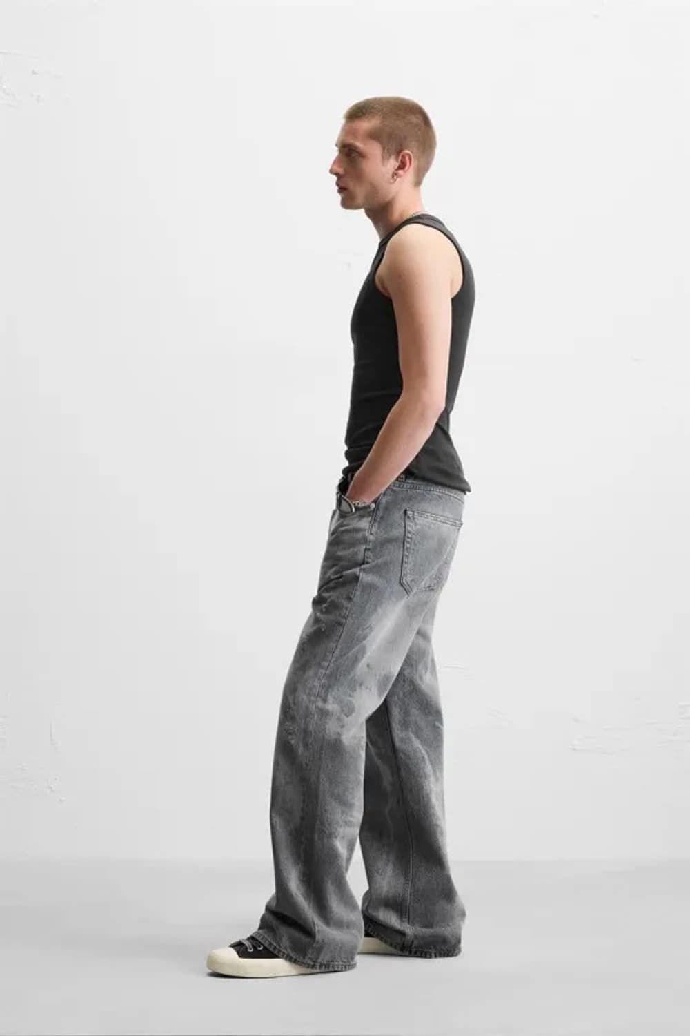 자라 그레이 워싱 배기 플레어 진 데님 상품이미지4