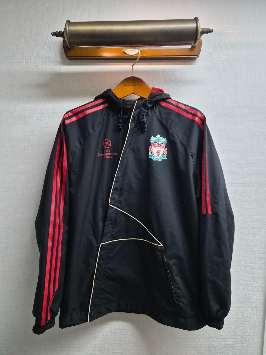 M) 아디다스 리버풀 09/10 챔스 사선집업 트랙자켓 팝니다 상품이미지1
