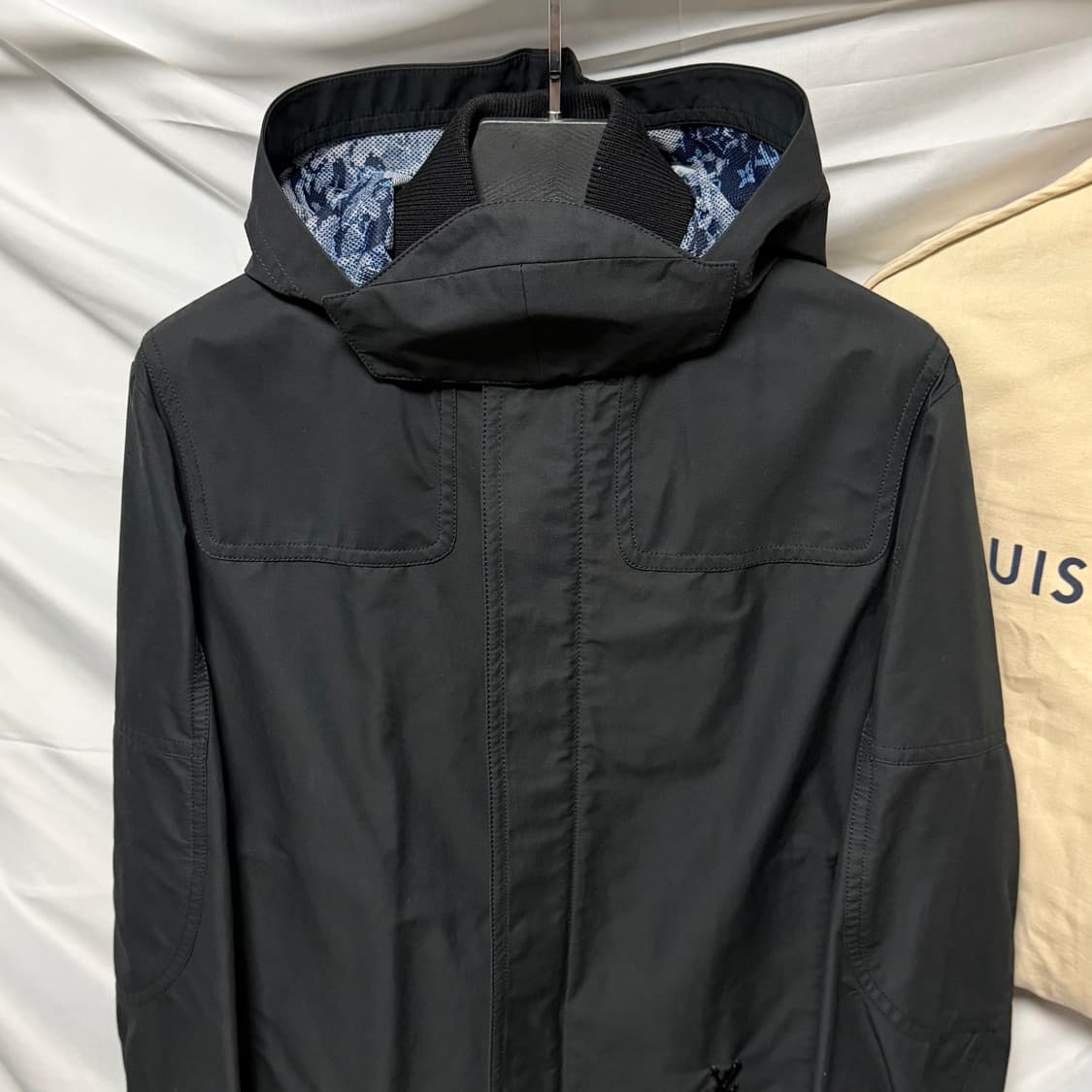 [S+급/50] 루이비통 테피스트리 필드 자켓 블랙 상품이미지3