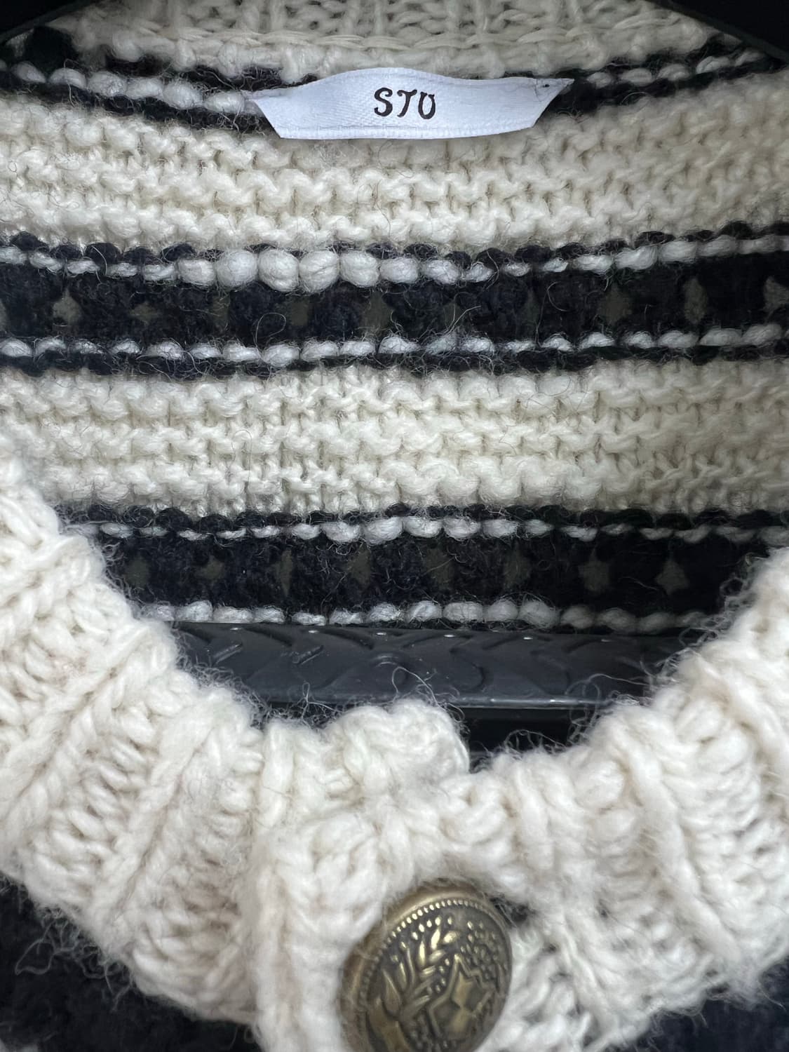 [L] STU 라운드 넥 스트라이프 가디건 아이보리 상품이미지5