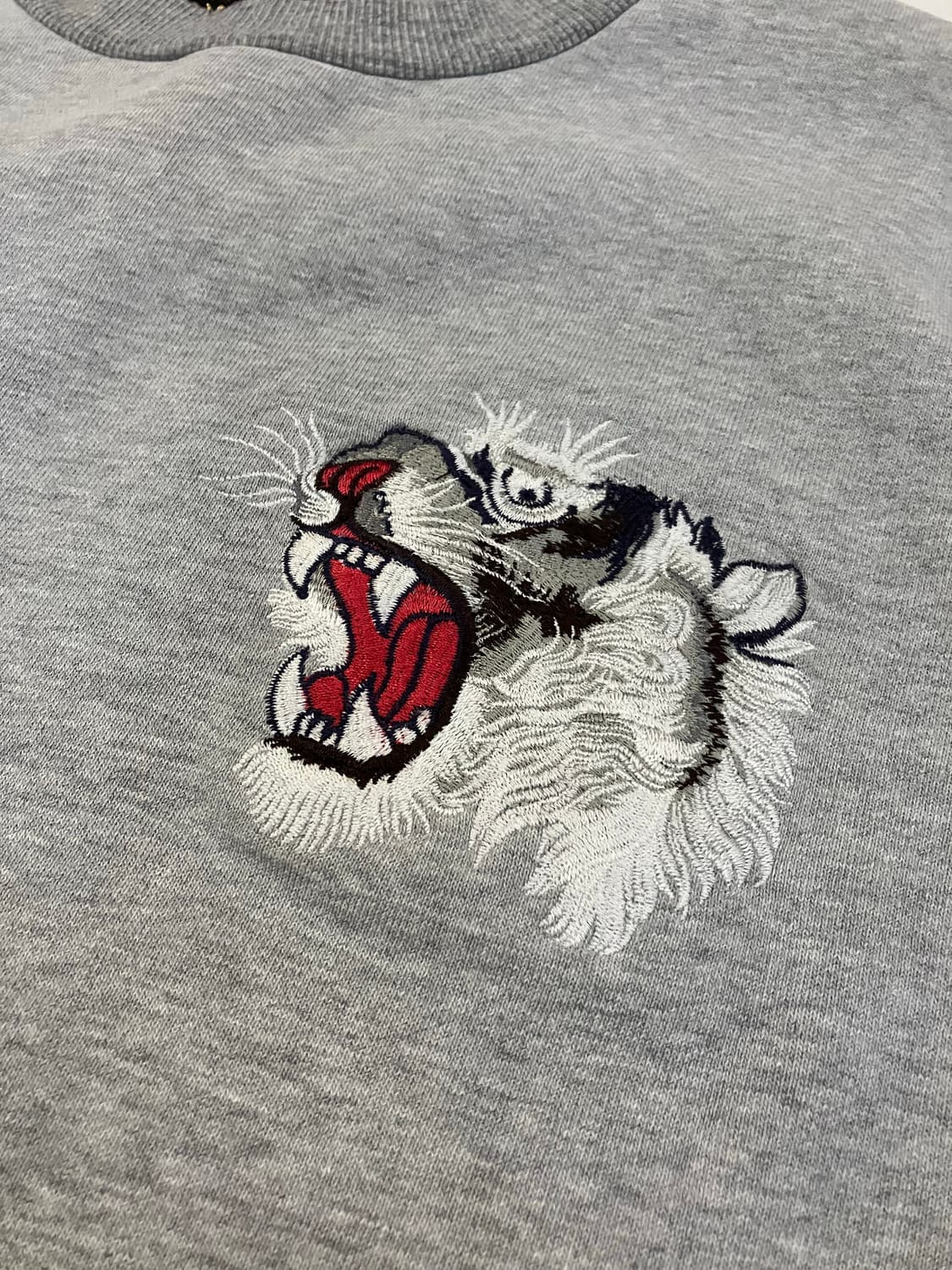 테일러 토요 재팬 백호 스카쟌 스웻셔츠 맨투맨 상품이미지4