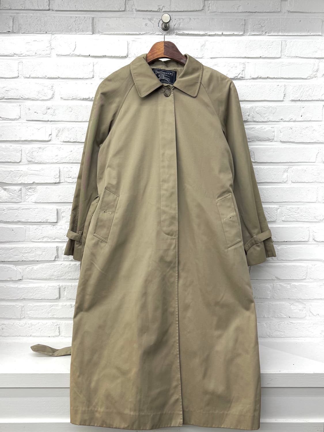 버버리 베이지 트렌치코트 상품이미지1