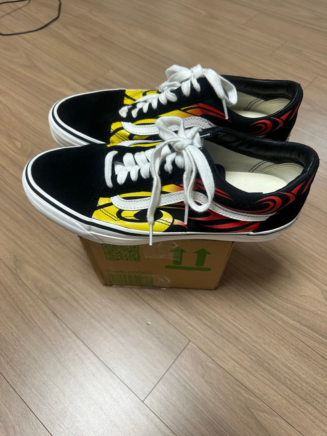 반스 프리미엄 올드스쿨 플레임 블랙 화이트 280 상품이미지2