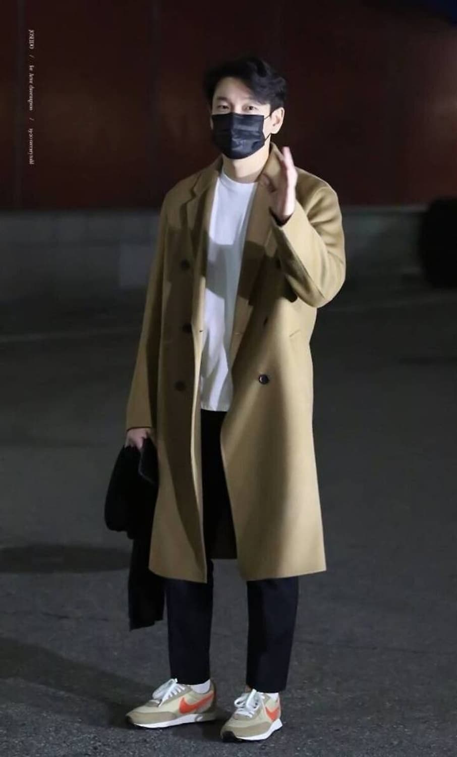 솔리드옴므 베이지 오버핏 핸드메이드 더블코트 48사이즈 상품이미지7