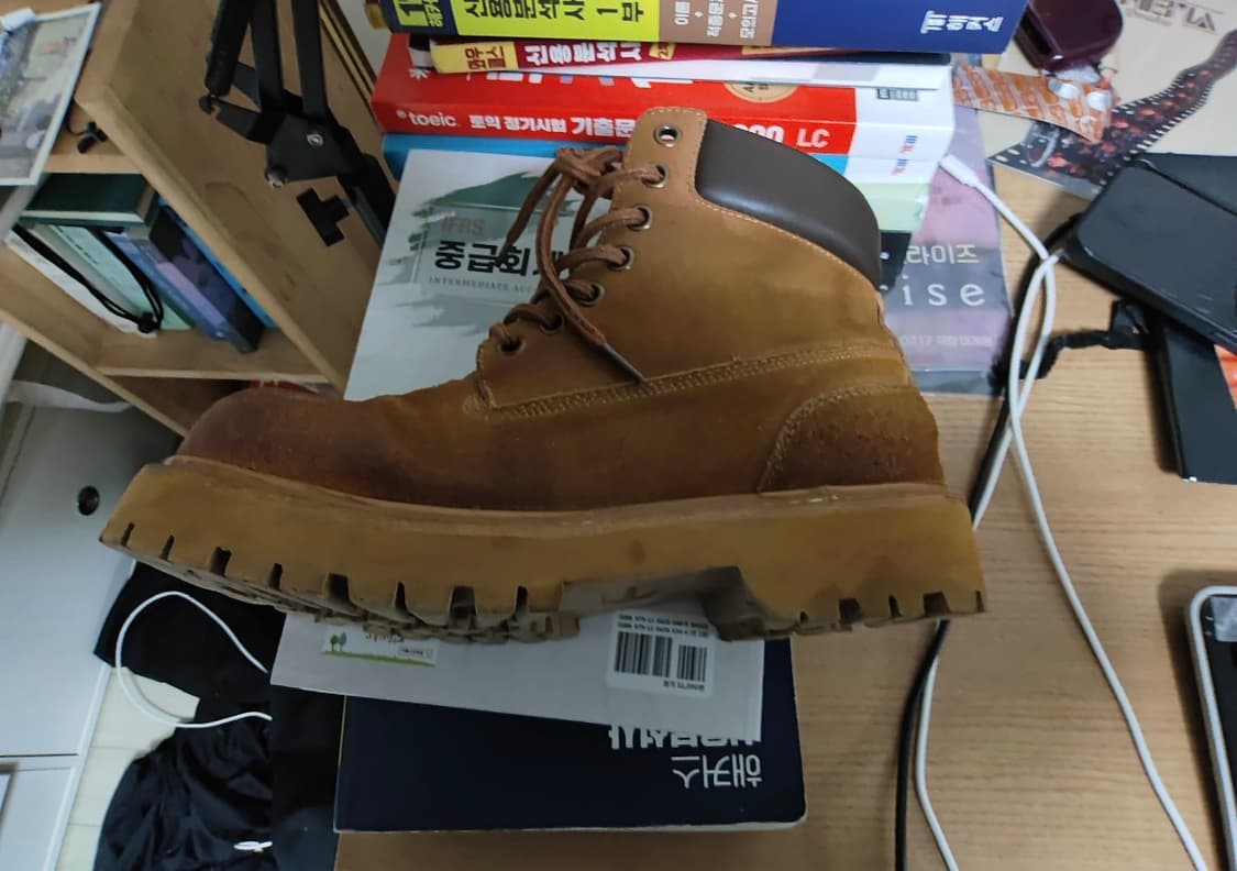 위더로드 카메룬 스웨이드 7홀 카멜 워싱 워커 250 상품이미지2