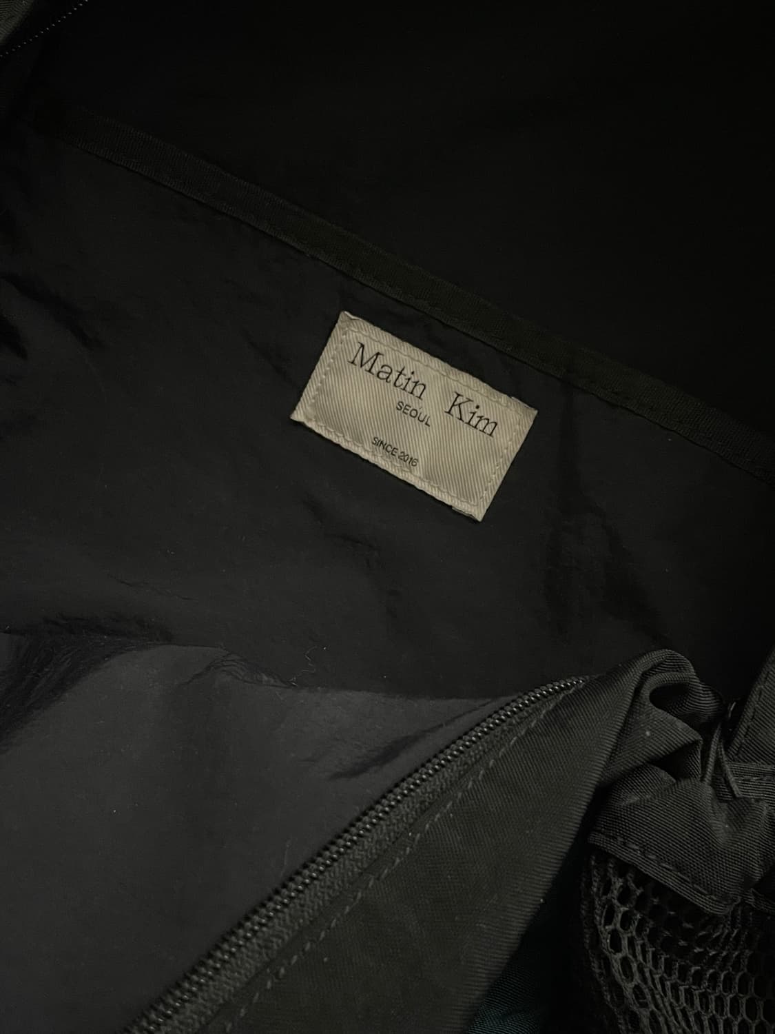 마뗑킴 스트링 유틸리티 백팩 카키 상품이미지4