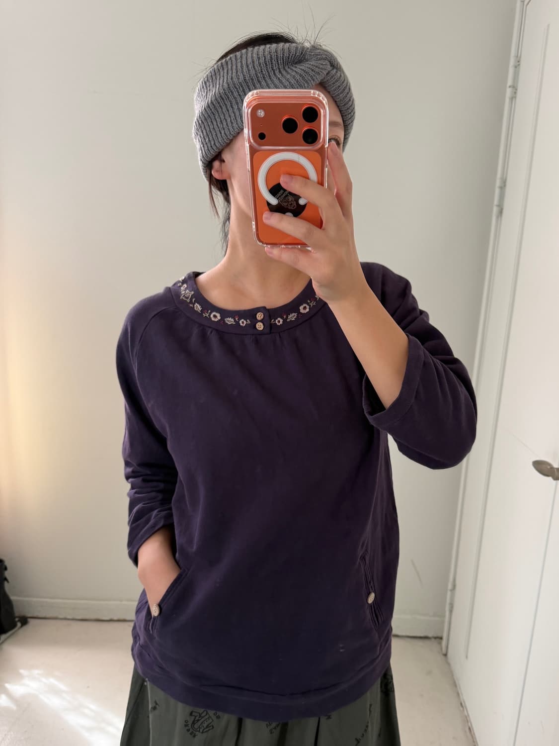 일본빈티지 drug store’s 모리 자수 스웻  상품이미지1