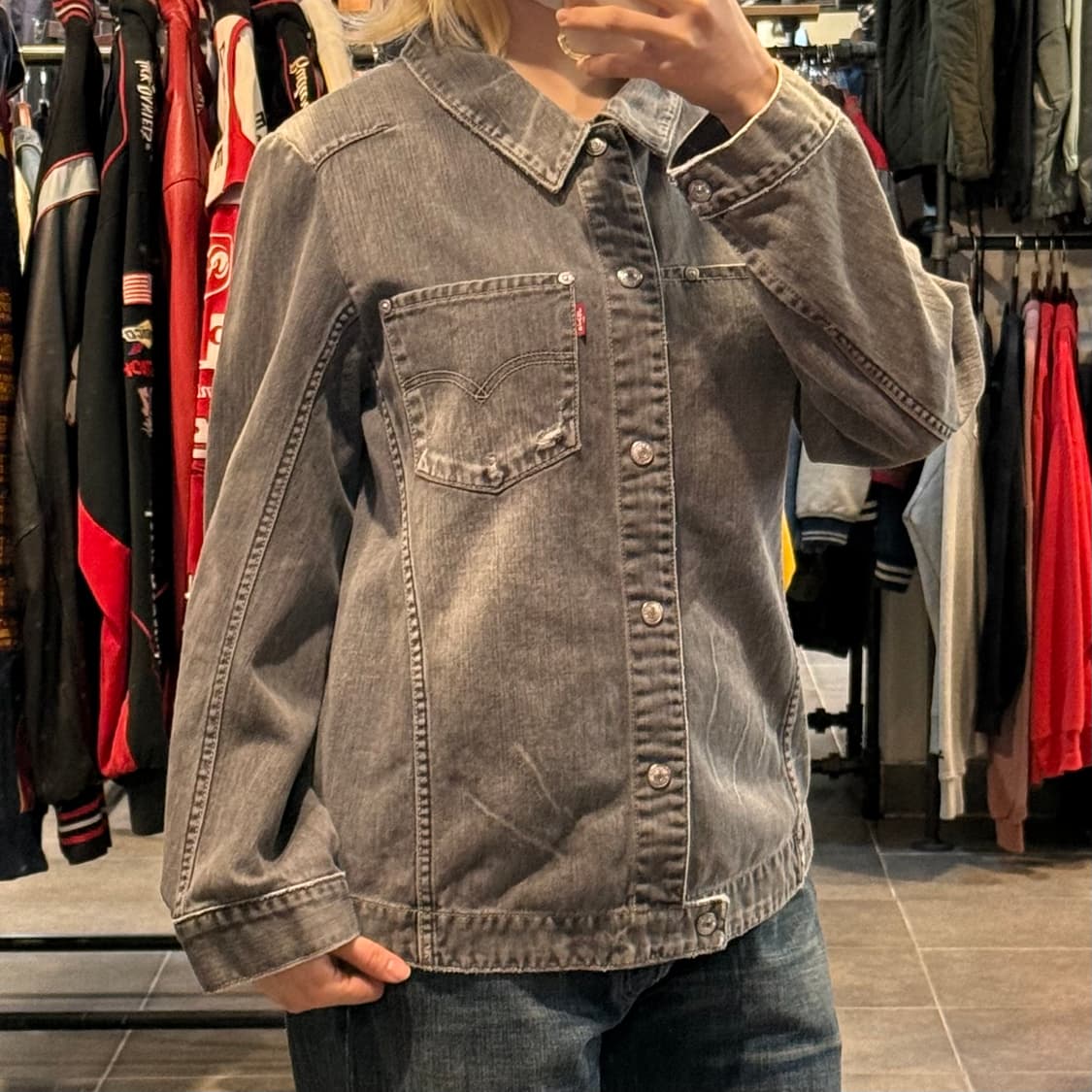 [NO.9] Levi’s 흑청 데님 자켓 상품이미지3
