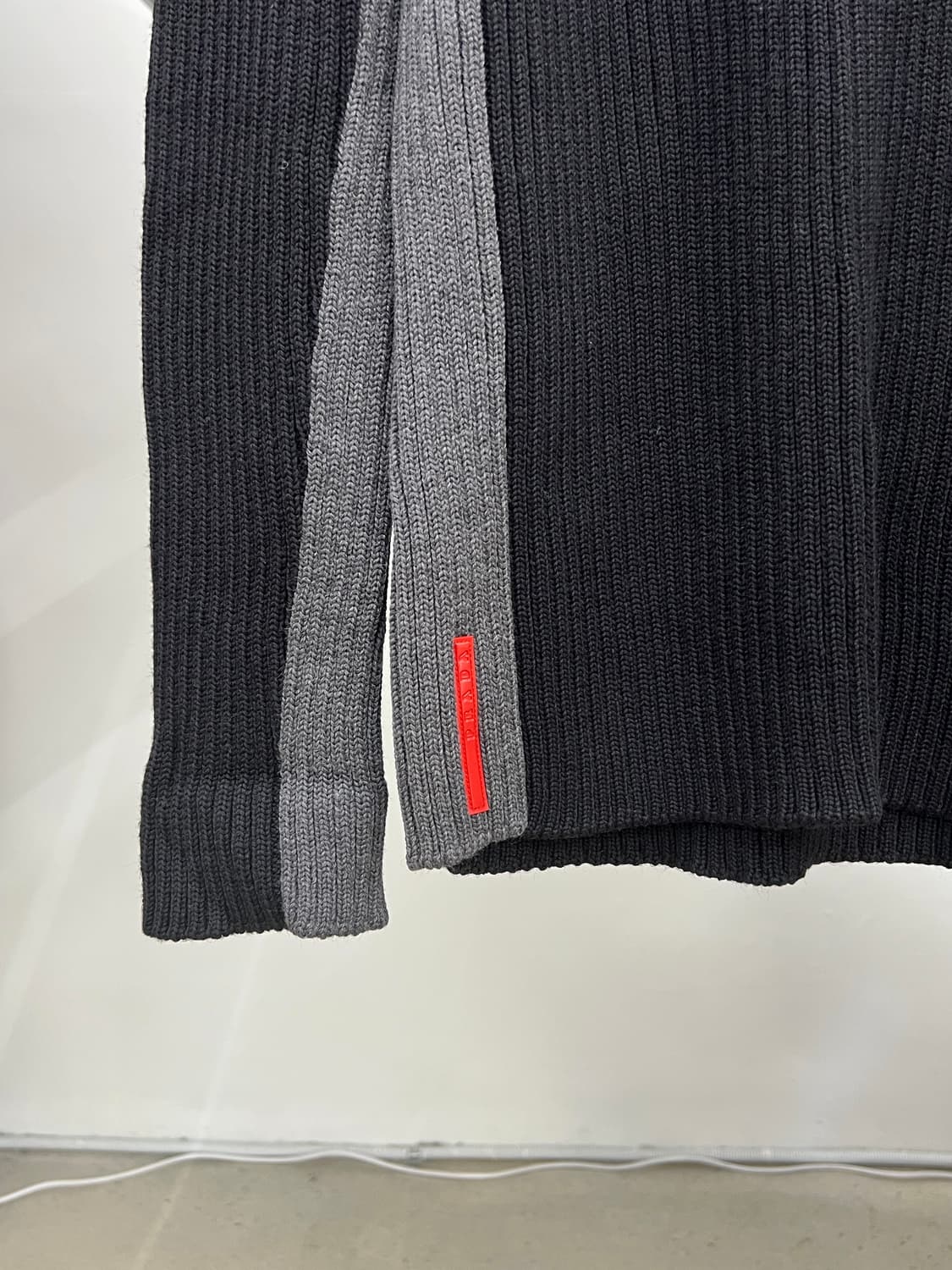 프라다 스포츠 00s 패널 골지 니트 상품이미지4