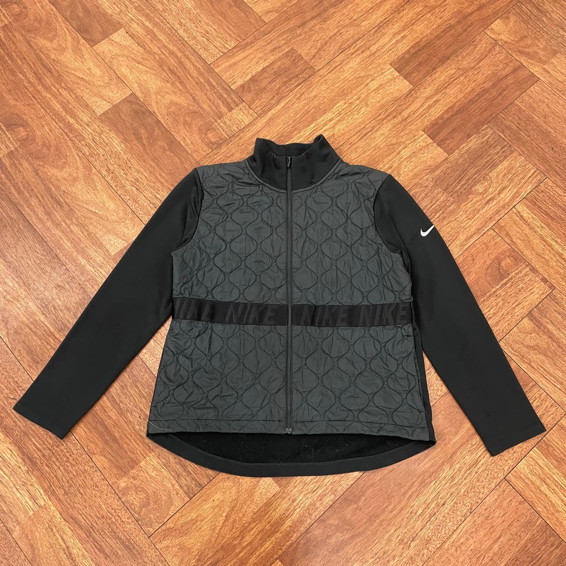 여성 나이키 에어로로프트 자켓 상품이미지2