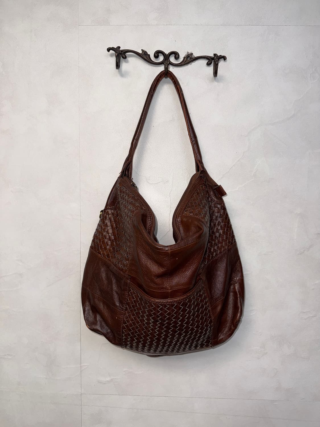 Brown diamond patch leather big 숄더백 상품이미지1