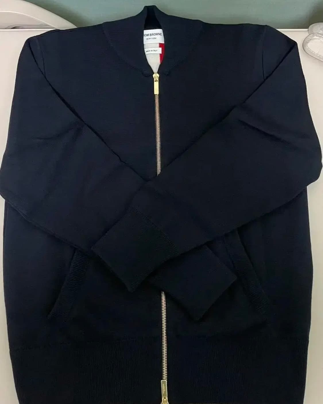 [미개봉 새상품] 톰브라운 메리노울 백삼선 니트집업 네이비 2사이즈 상품이미지2