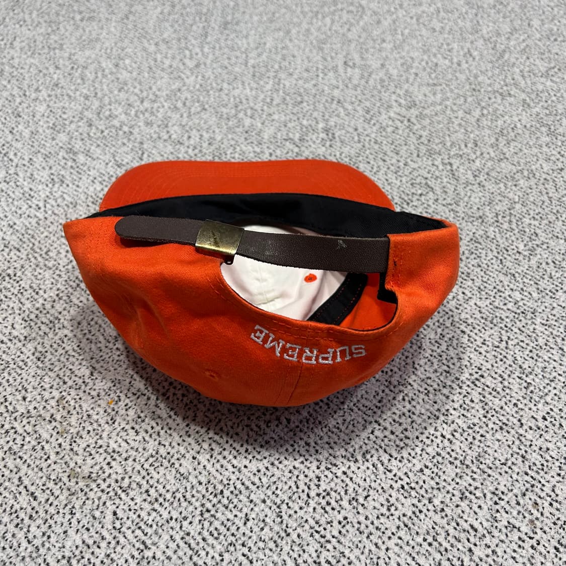 슈프림 캡 상품이미지3