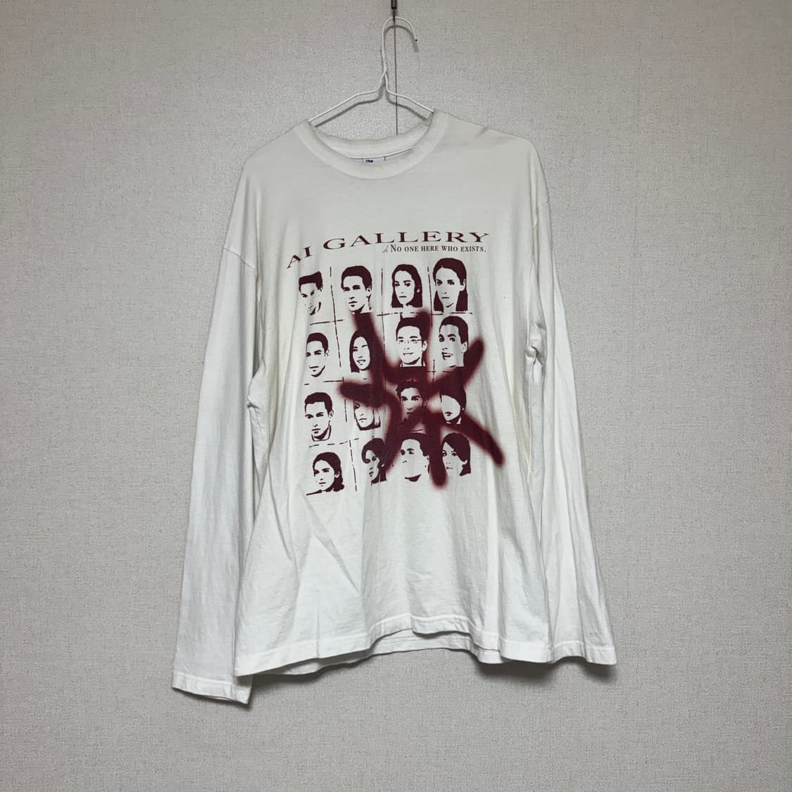 더콜디스트모먼트 롱슬리브 L 팝니다 상품이미지1