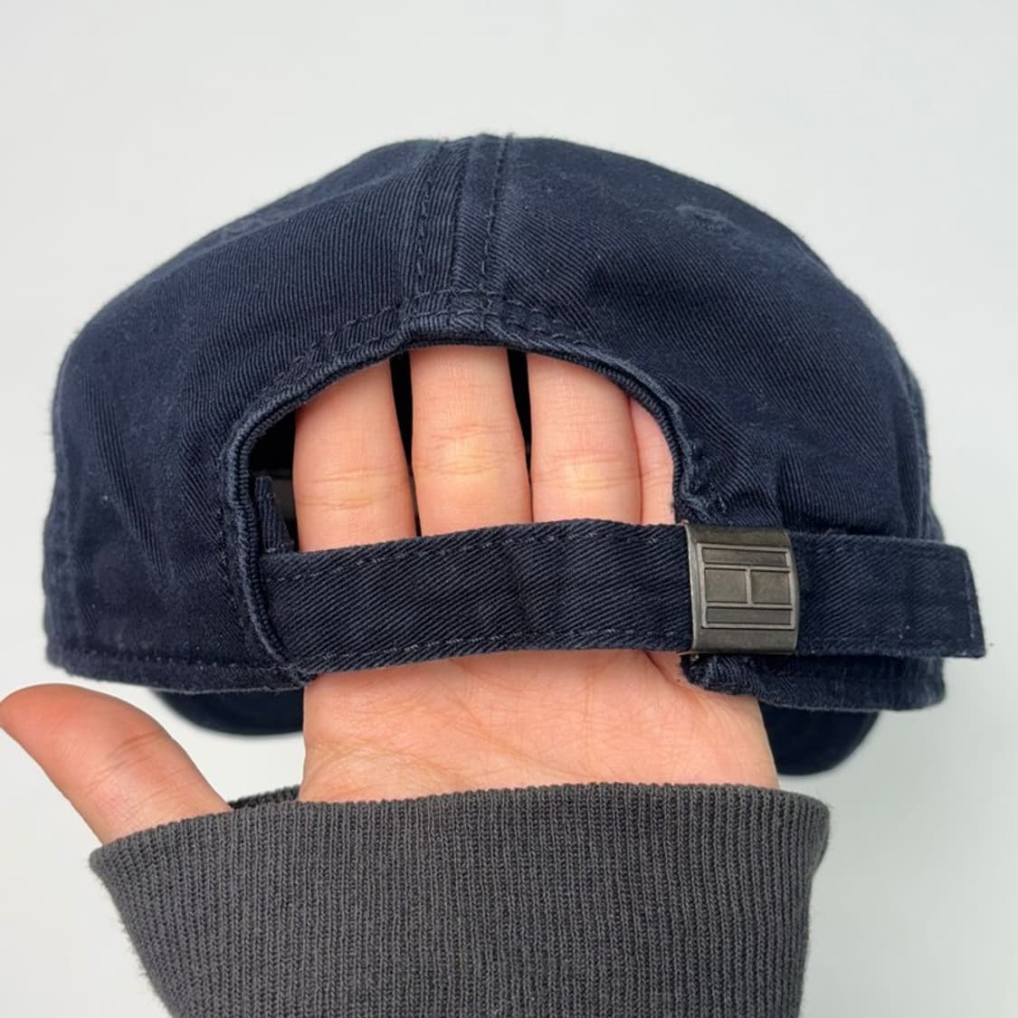 TOMMY HILFIGER 자수 로고 볼캡 네이비 상품이미지5