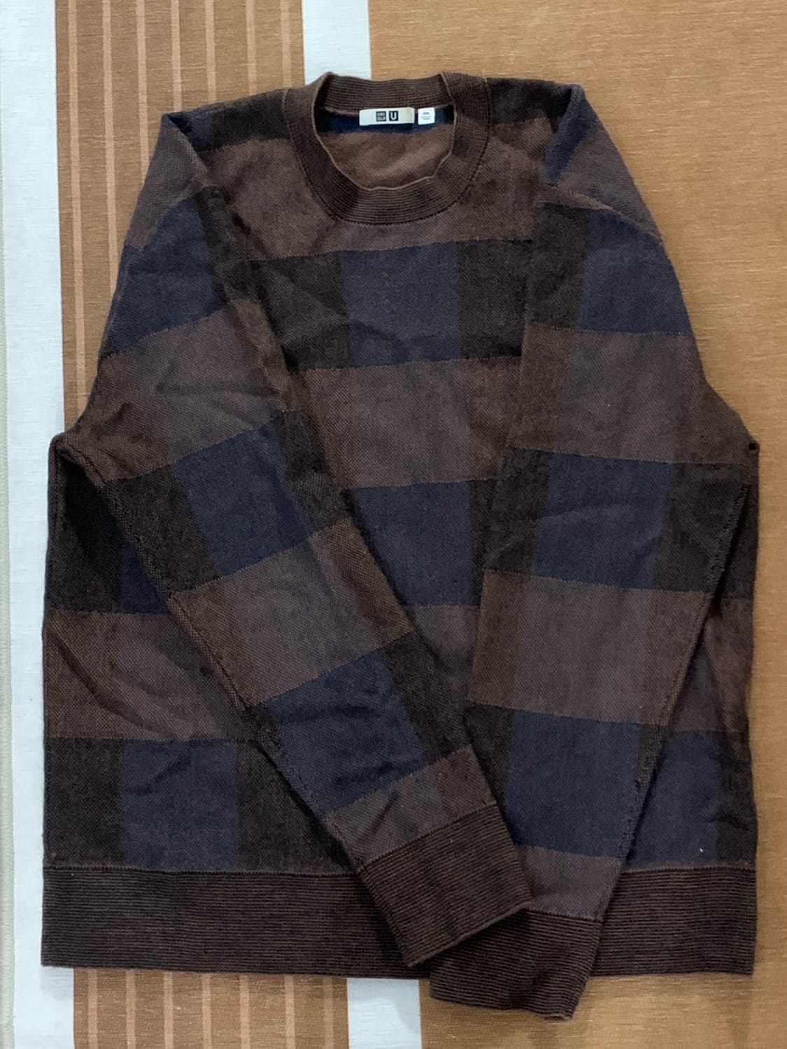 유니클로 브라운 스트라이프 니트 상품이미지1