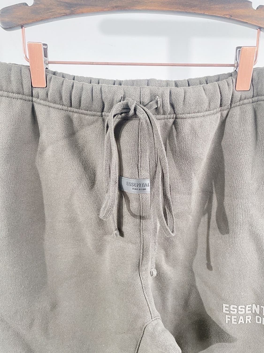 (정품/새상품) 피어 오브 갓 에센셜 남성 오프블랙 기모 스웻팬츠 상품이미지4