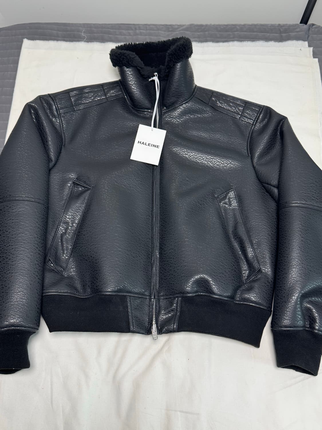 알렌느 / 페블 포우 시어링 하이넥 블루종 / 2 상품이미지2