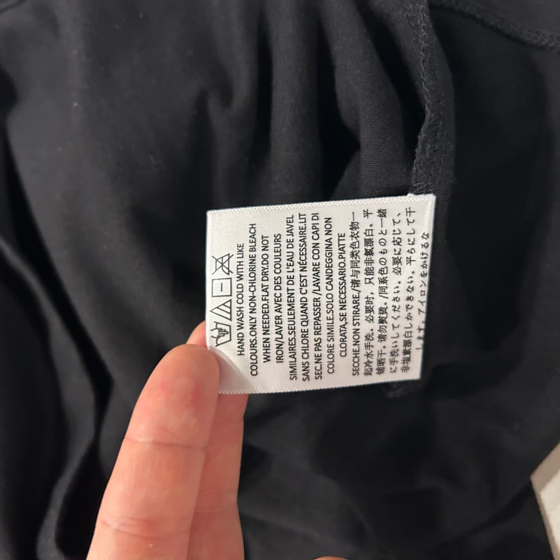 [S] 23ss 에센셜 Fear of God 블랙 반팔 티셔츠 A974 상품이미지7