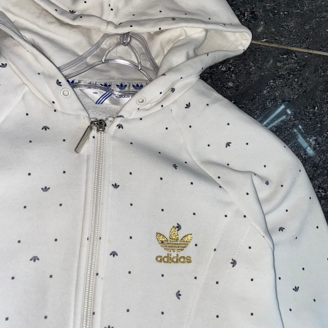 아디다스 화이트 멀티로고 딱붙 후드집업 85 상품이미지4