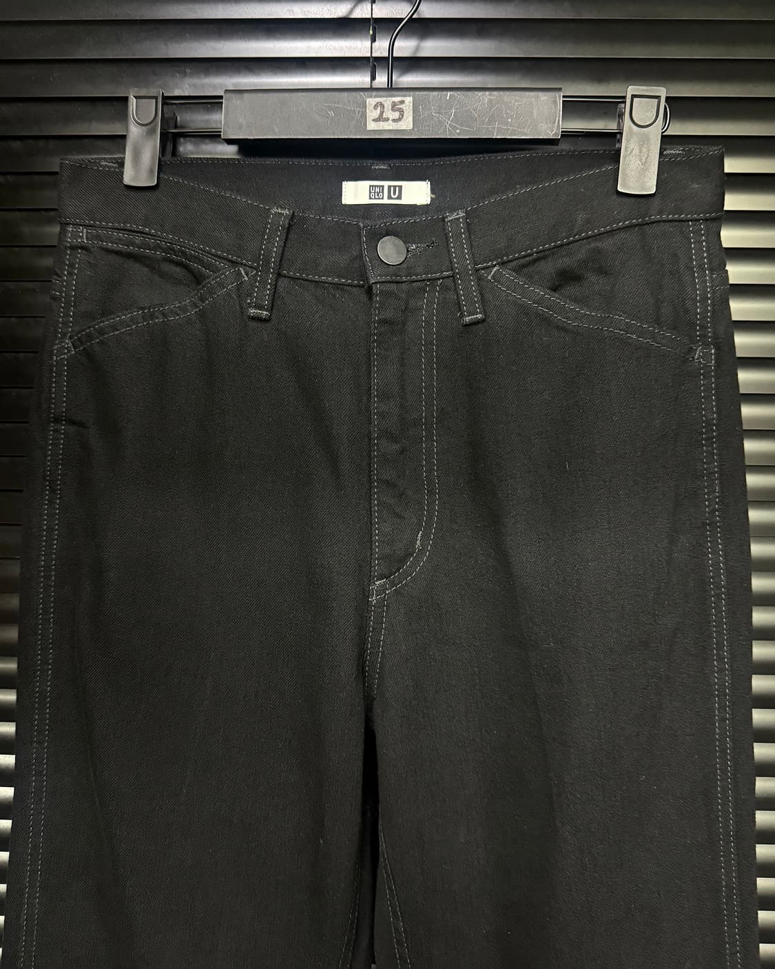 유니클로U 르메르 와이드핏 컬러진 블랙 데님 부츠컷 25 세미 와이드팬츠 상품이미지2