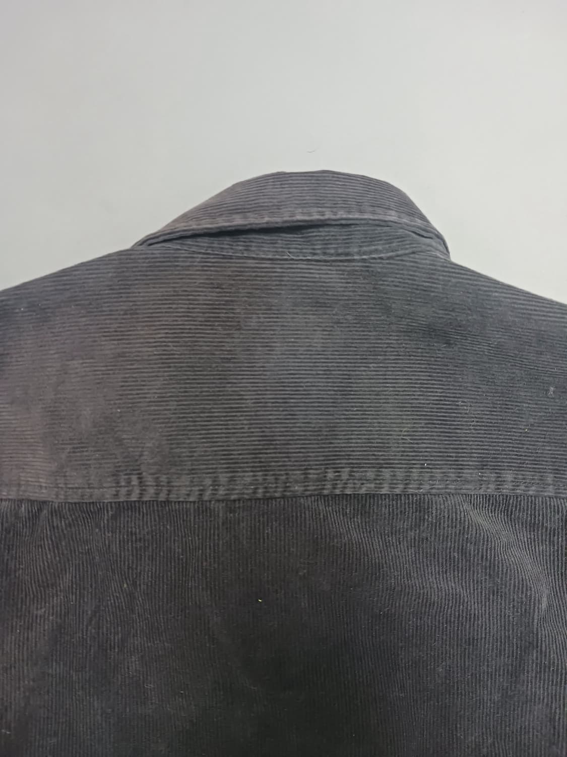 [L] 무신사 스탠다드 릴렉스핏 코듀로이 셔츠 다크그레이 상품이미지7