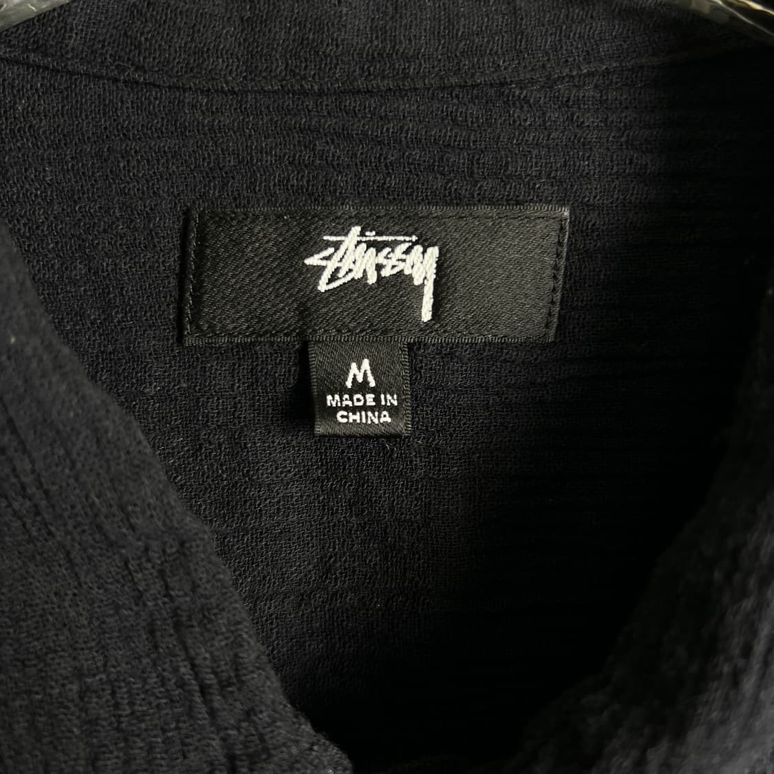 stussy 스투시 블랙 플리츠 반팔 셔츠 M 상품이미지4