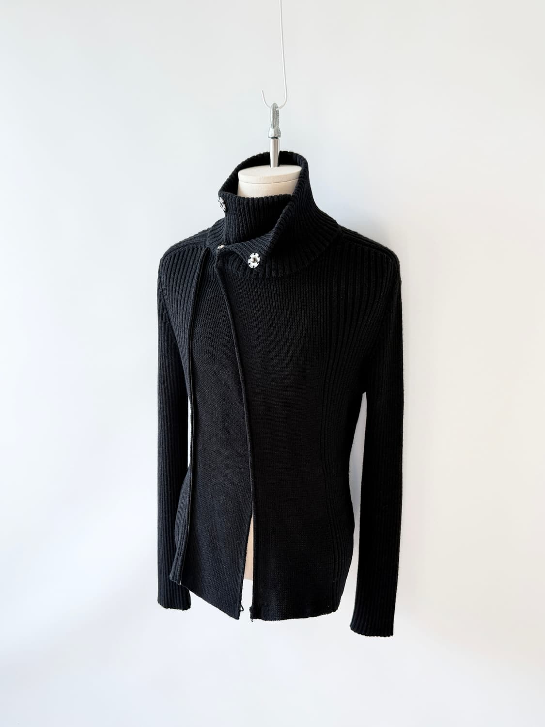 Vneck 메리노울 집업 니트 자켓 상품이미지2