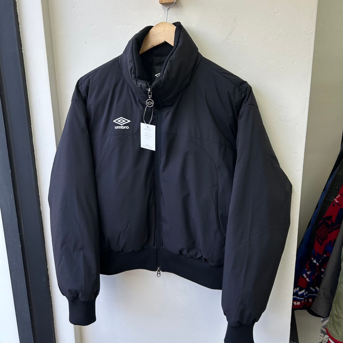 16088 - 엄브로 봄버 패딩 자켓 상품이미지2