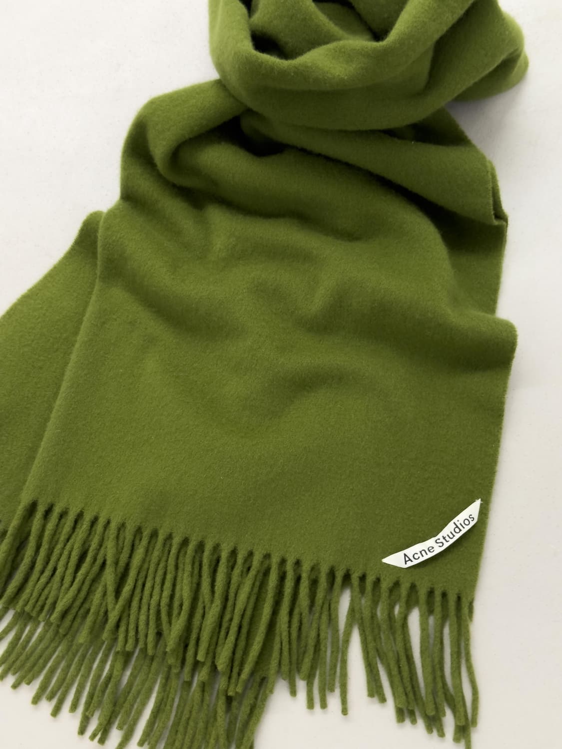 아크네 스튜디오 머플러 상품이미지1