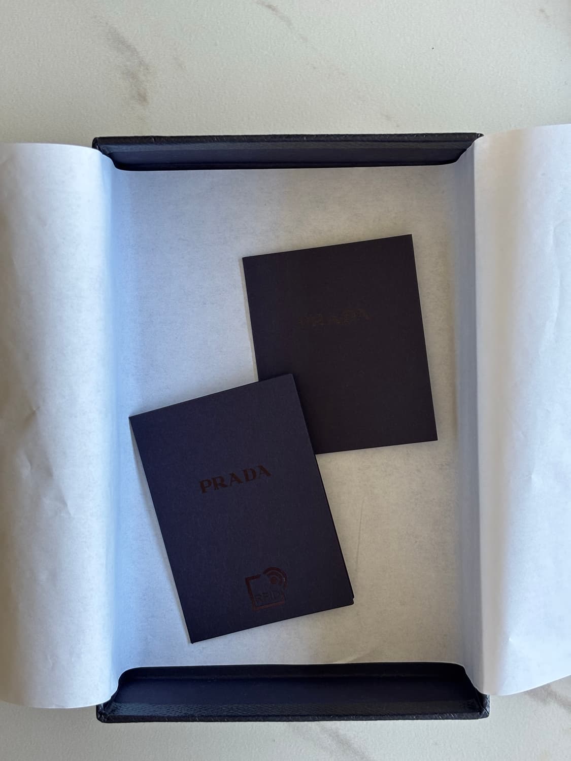 프라다 카드지갑 목걸이형 (블랙 금장) 상품이미지4