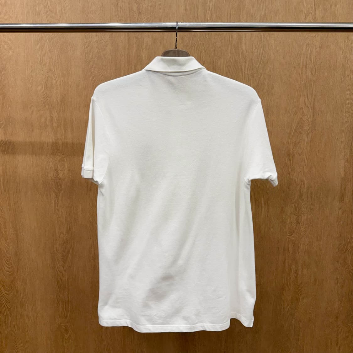 버버리 클래식 크레스트 자수 로고 피케 반팔 카라티 화이트 상품이미지3