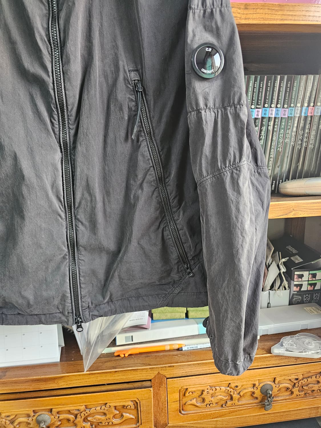 씨피 컴퍼니 가먼트다잉 블랙 105사이즈 cp 후드 자켓 팔아요 상품이미지3