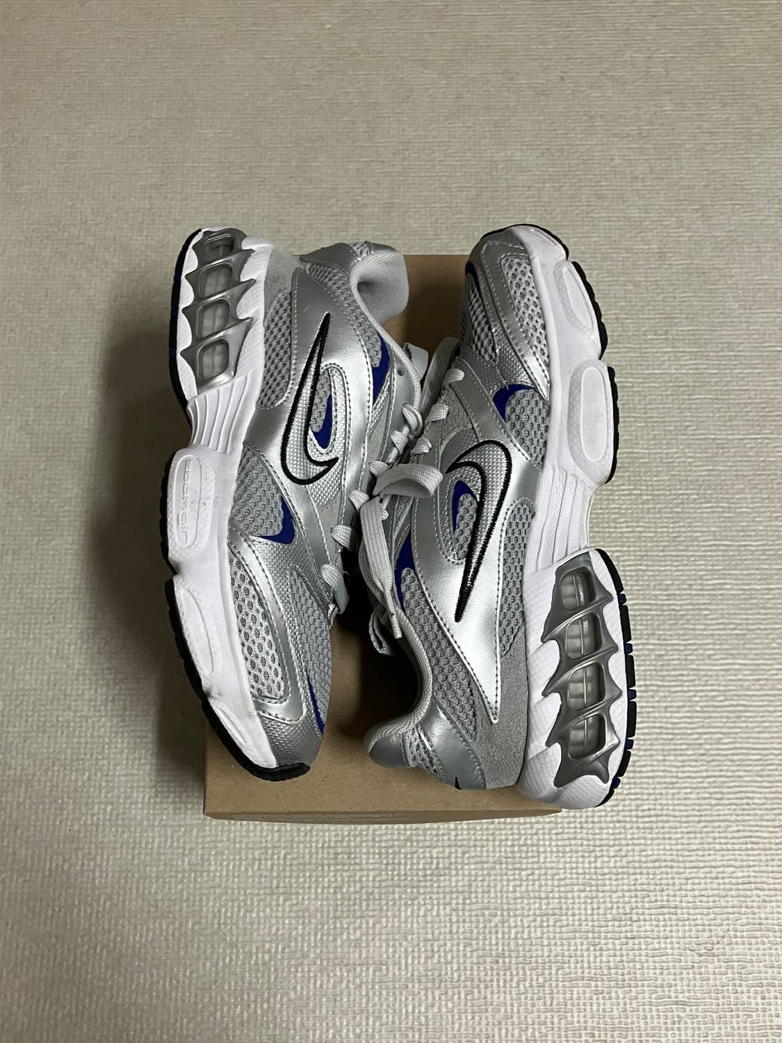 나이키 줌 에어 파이어 메탈릭 실버 블루 240 상품이미지2