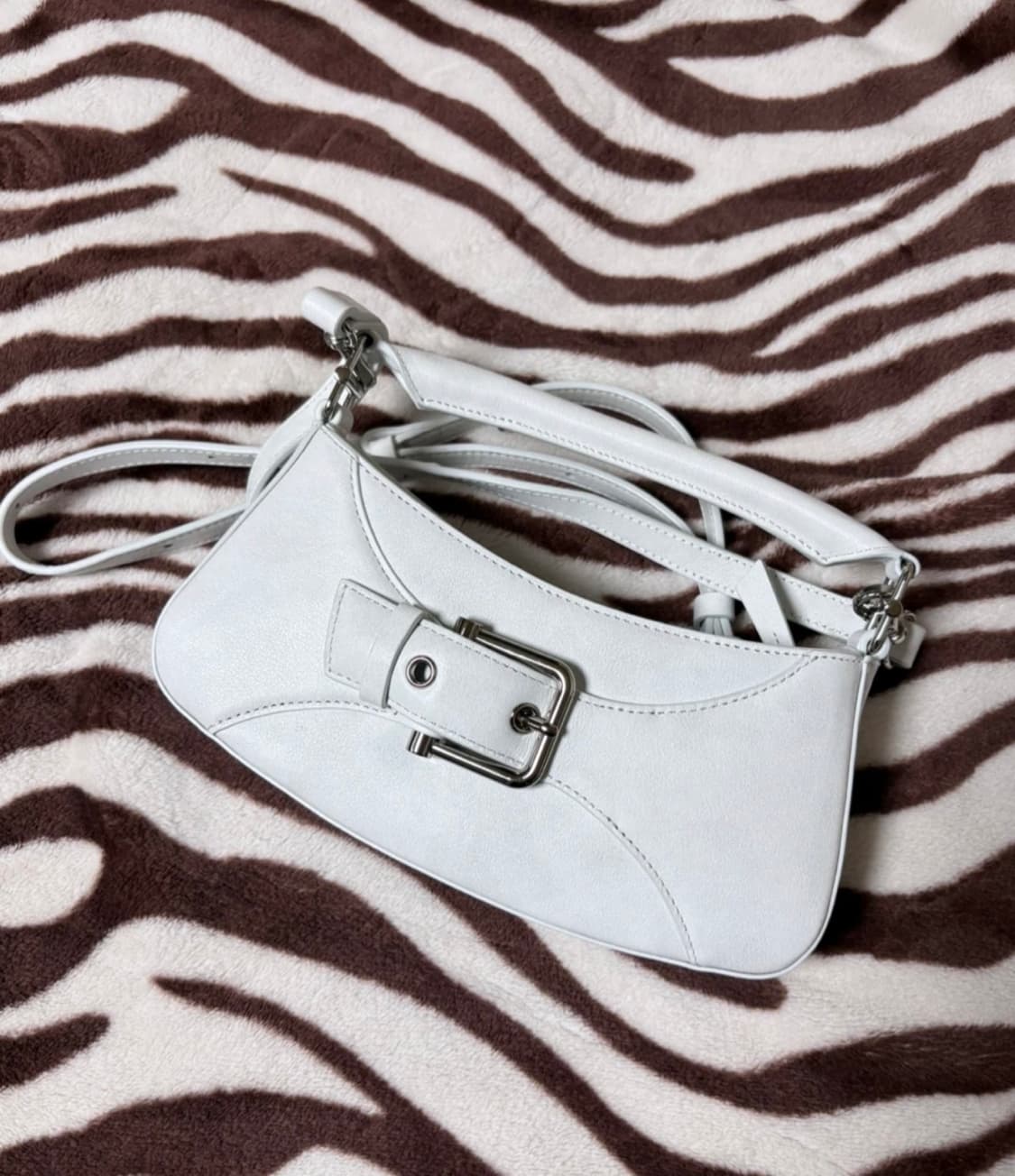 Belted brocle bag small white 상품이미지5