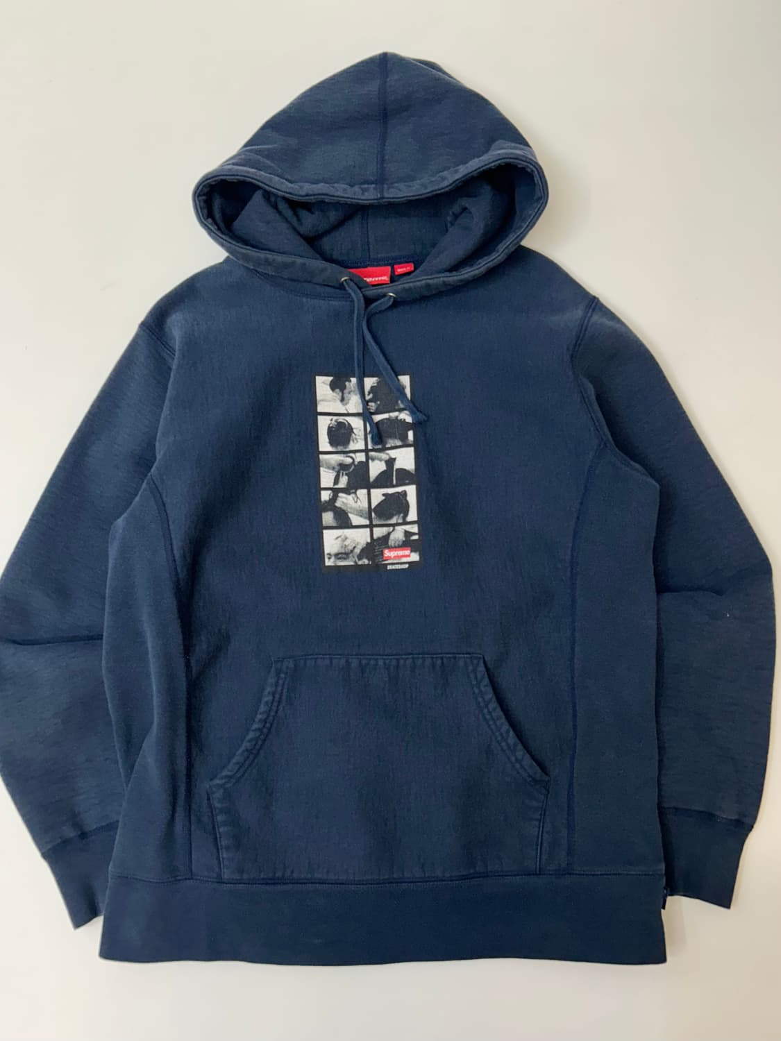 슈프림 16FW 스모 네이비 후드티 상품이미지2