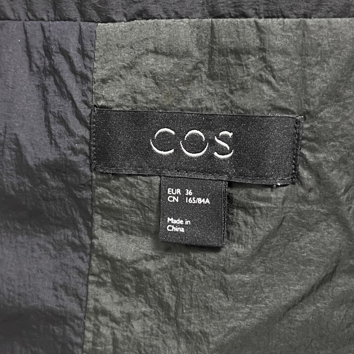 코스(COS) 패디드 테크니컬 코트 패딩 상품이미지10