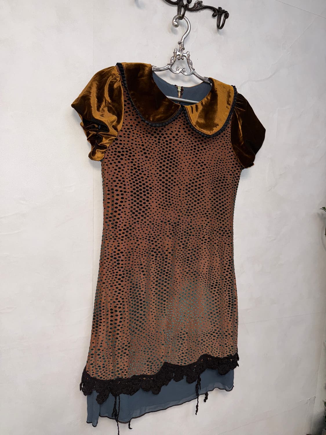 Brown navy velvet dot crochet puff ops 상품이미지4