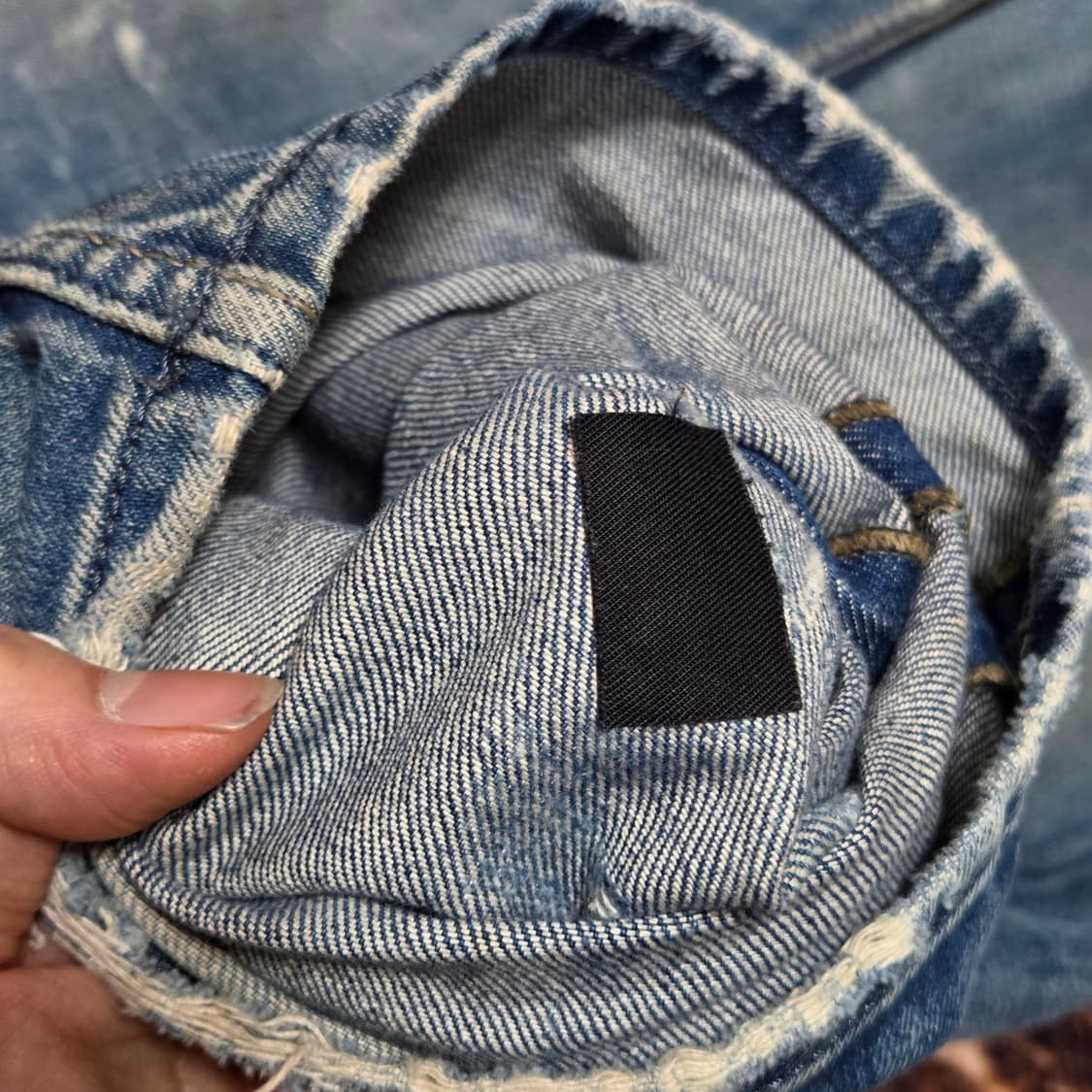 디젤 중청 디스 데미지 버튼플라이 데님 팬츠 상품이미지9