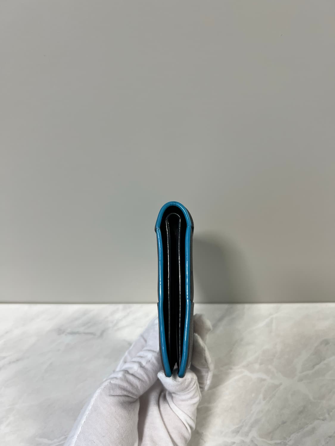 보테가베네타 맥시 반지갑 상품이미지9